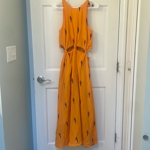 Show stopper. FARM Rio cutout parrot maxi dress - Picture 1 of 4